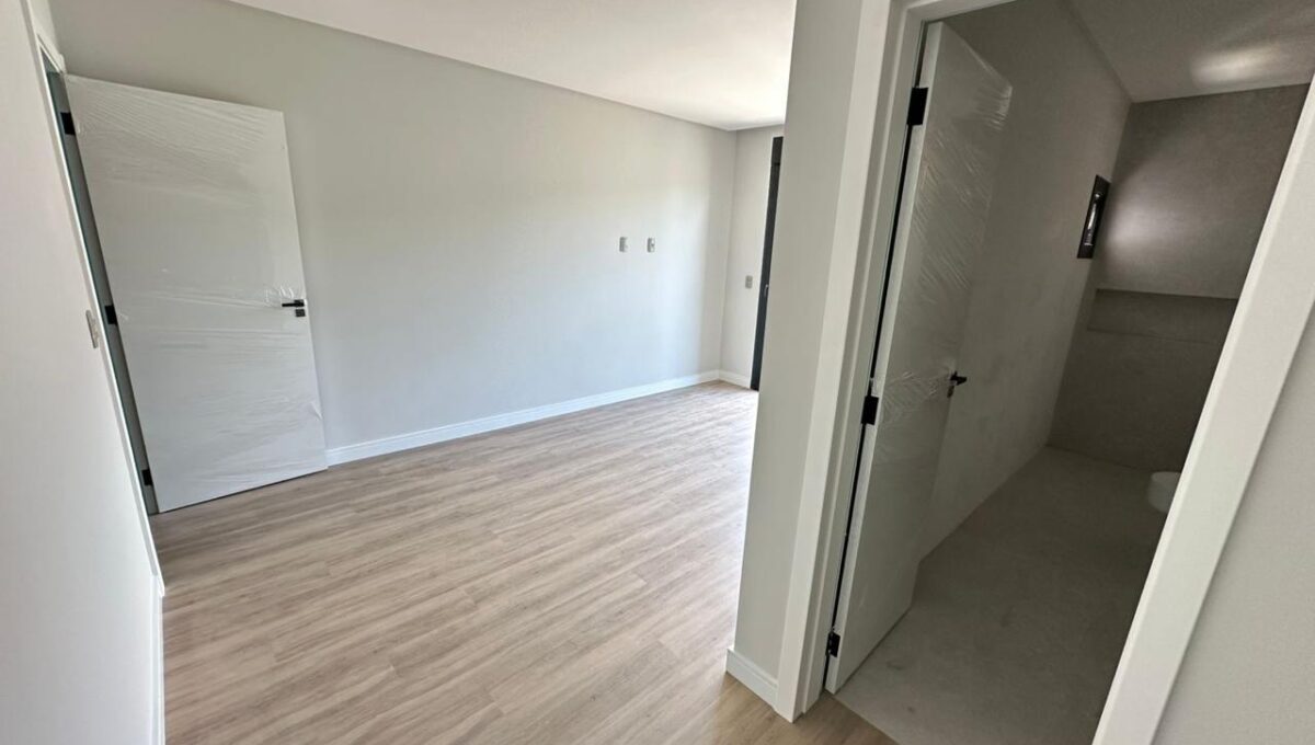 06f146e4-e2f0-4c0d-beed-f57bf8a15a5f