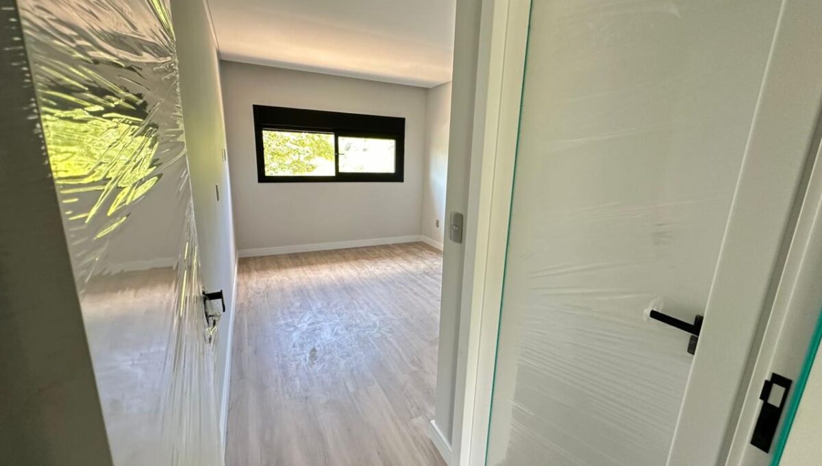 0893a3ed-64e4-4088-83a6-b4bab5f0d23c