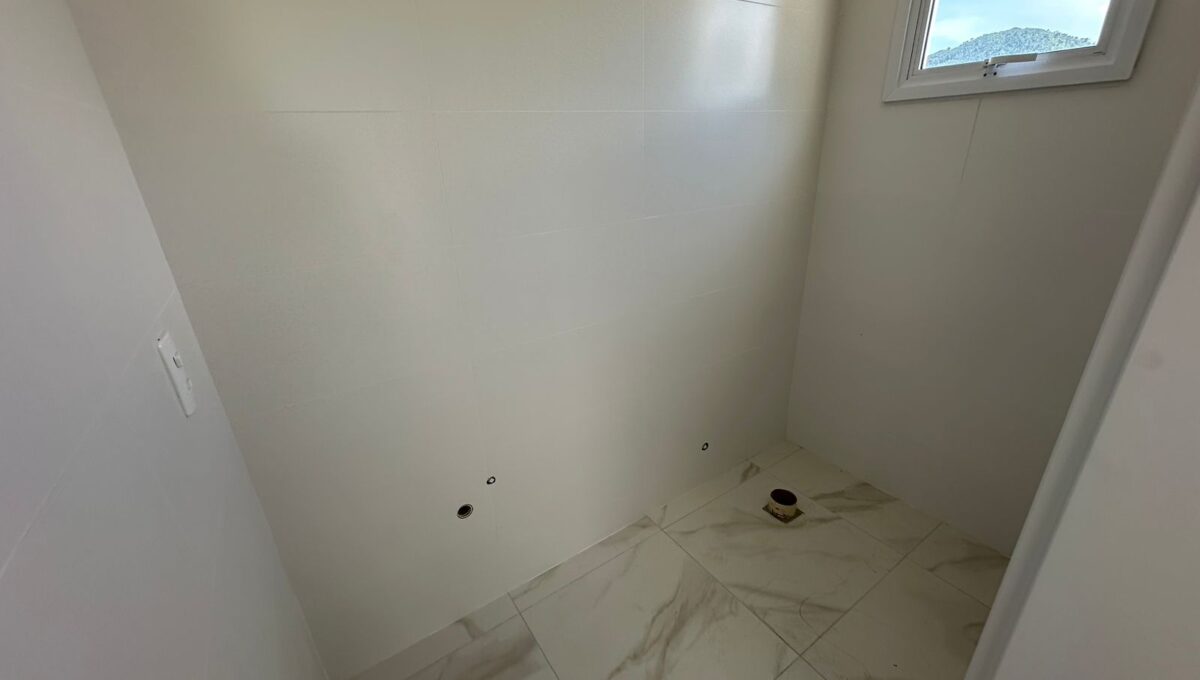 571cd8ff-b107-4698-9ab0-ab8da907e4db