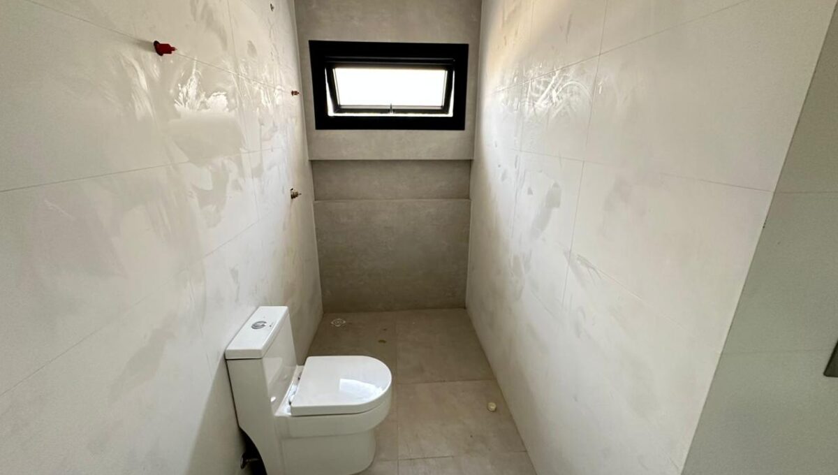 ae97ca85-e91d-4b59-a38b-fc490e91ad12