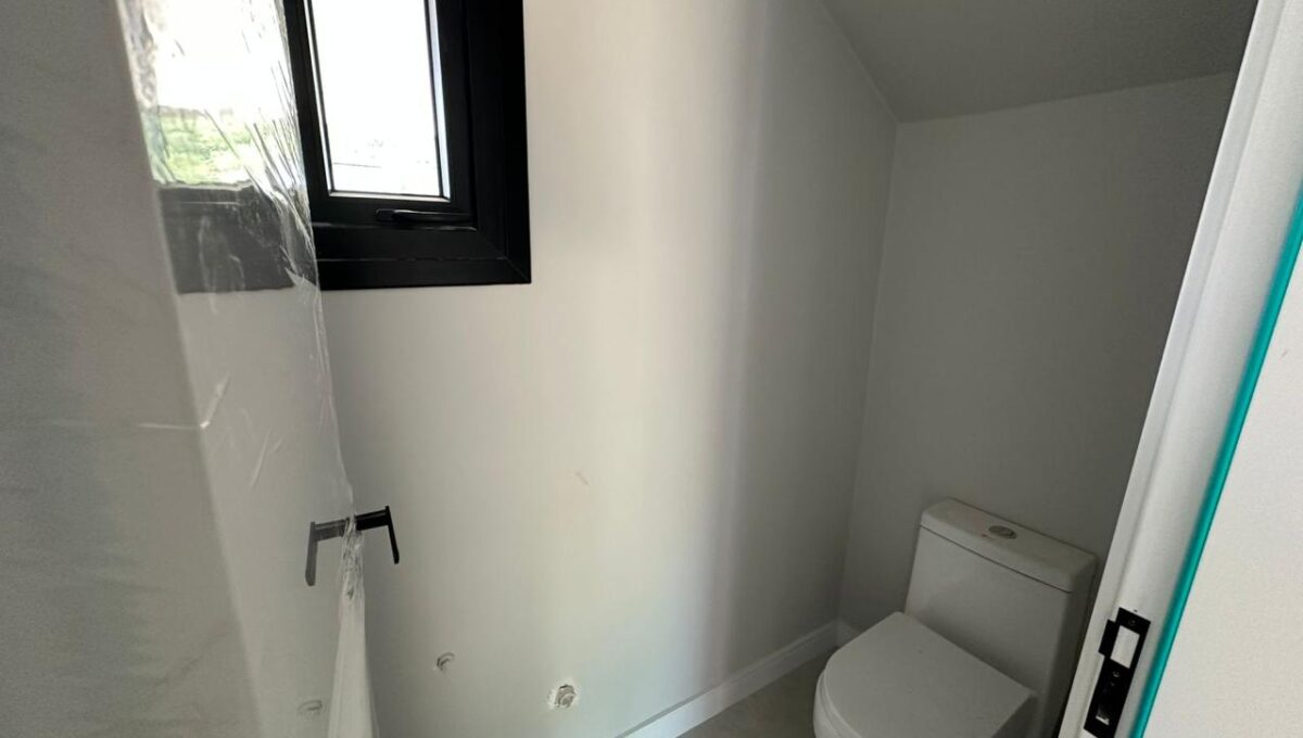 f966a73b-28b3-4810-9e35-251f99855671